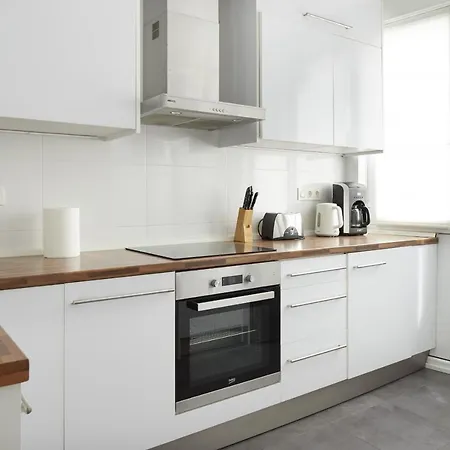 Pausoka - Basque Apartman *